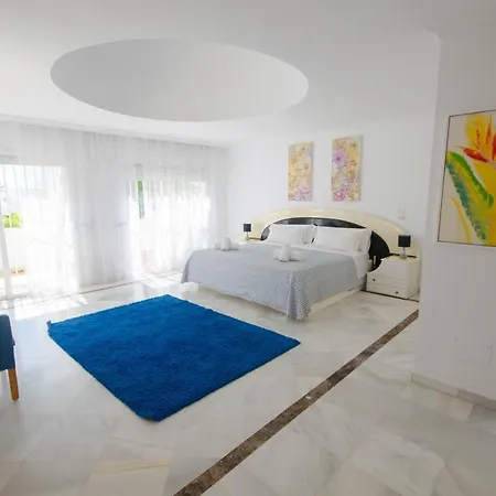 Sabine Villa Estepona